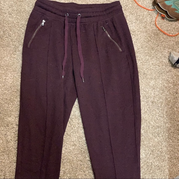 maroon lounge ants - Picture 2 of 4